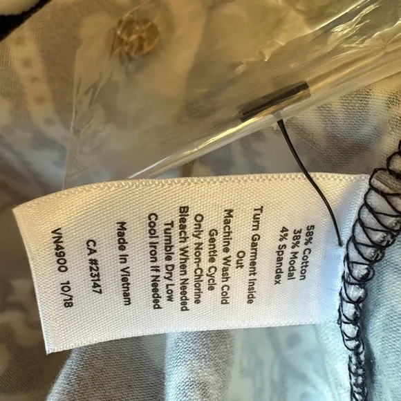 Talbots Navy/white print kniti jersey dress, M,  G1279 - Picture 8 of 8